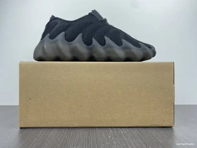 400 ADIDAS YEEZY H68032 0629